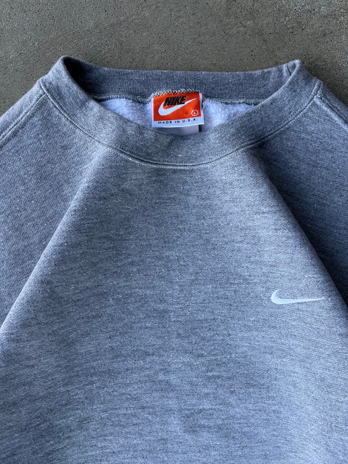 Vintage 80s Nike Embroidered Sweatshirt Crewneck - L