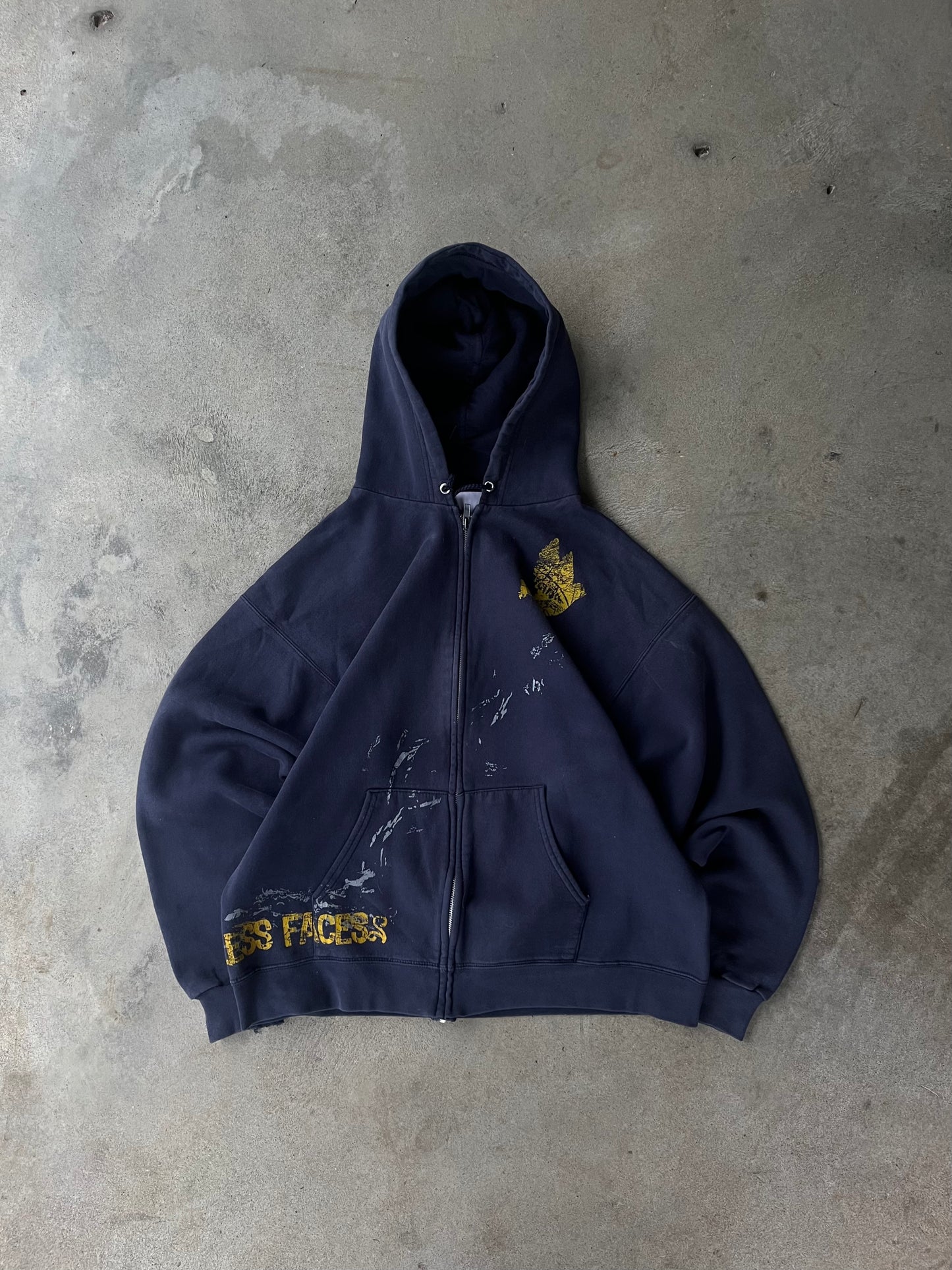 Vintage Nameless Faces Zip Up Hoodie - M