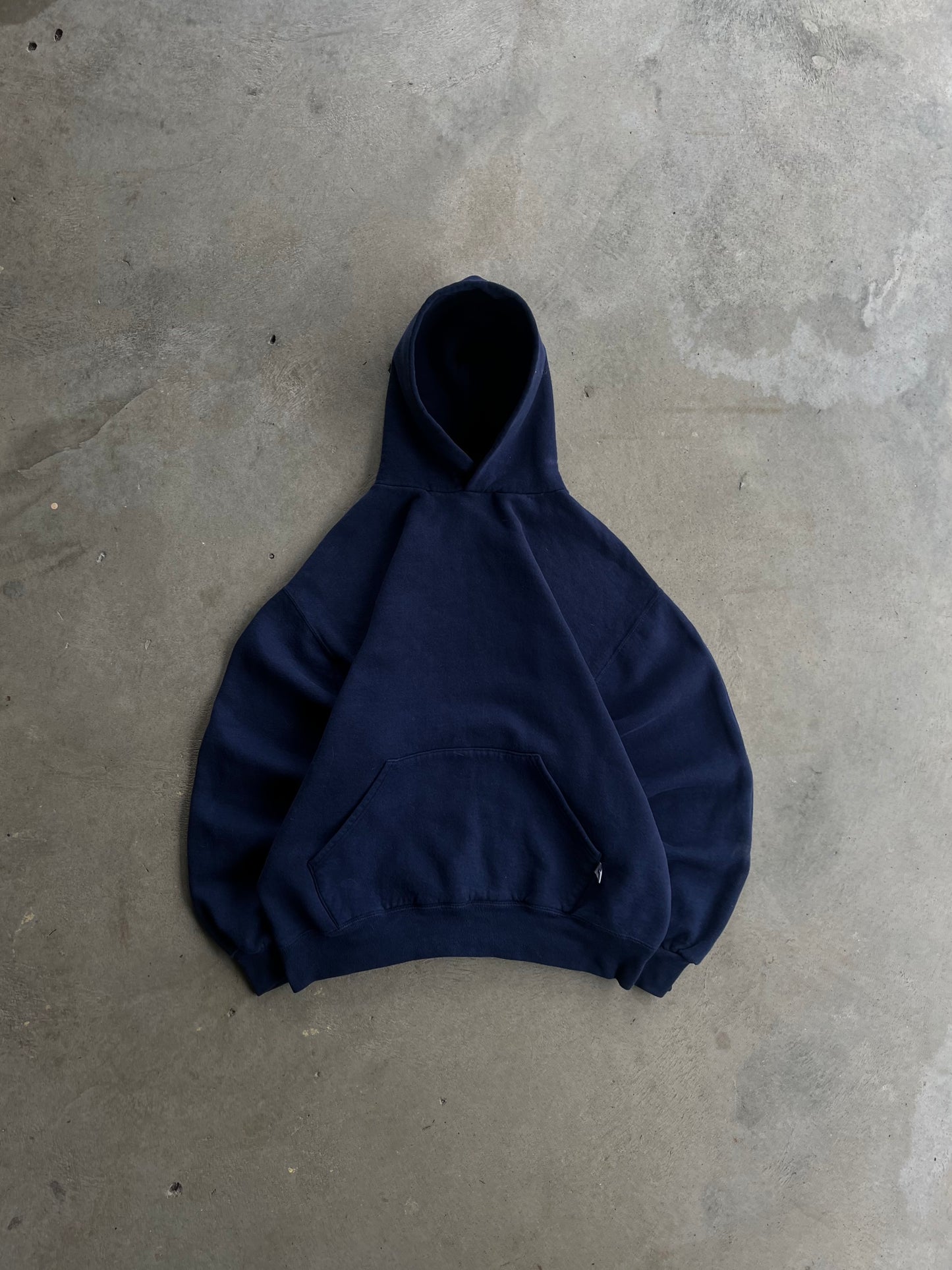Vintage Russell Athletic Hoodie - L
