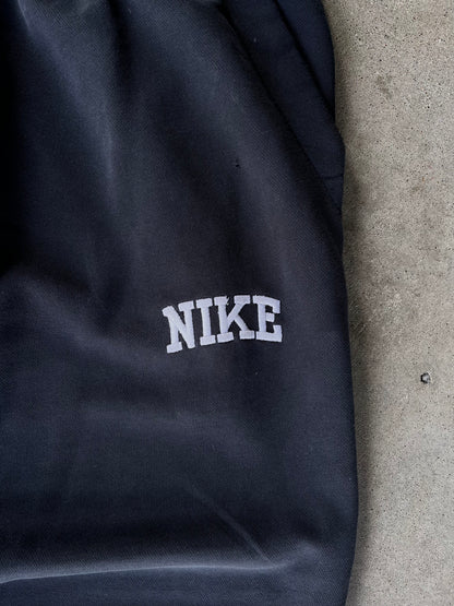 Vintage Baggy Nike Embroidered Sweatpants - L