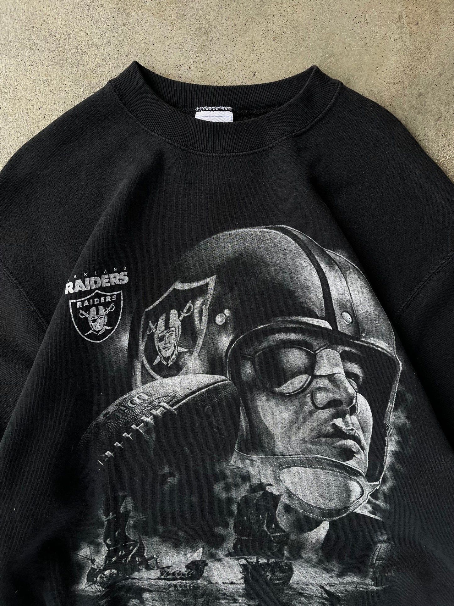 Vintage NFL Raiders Crewneck Sweatshirt - L