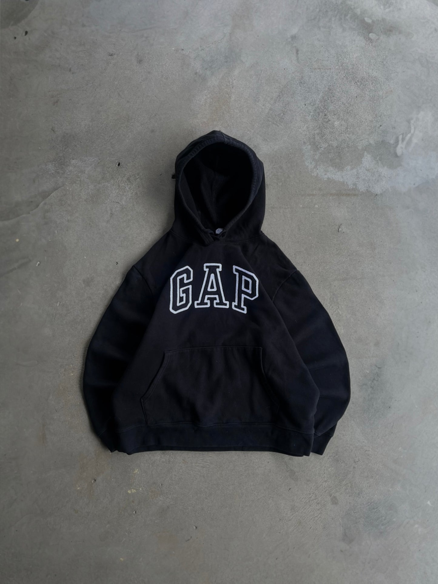 Vintage Black GAP Embroidered Hoodie - L