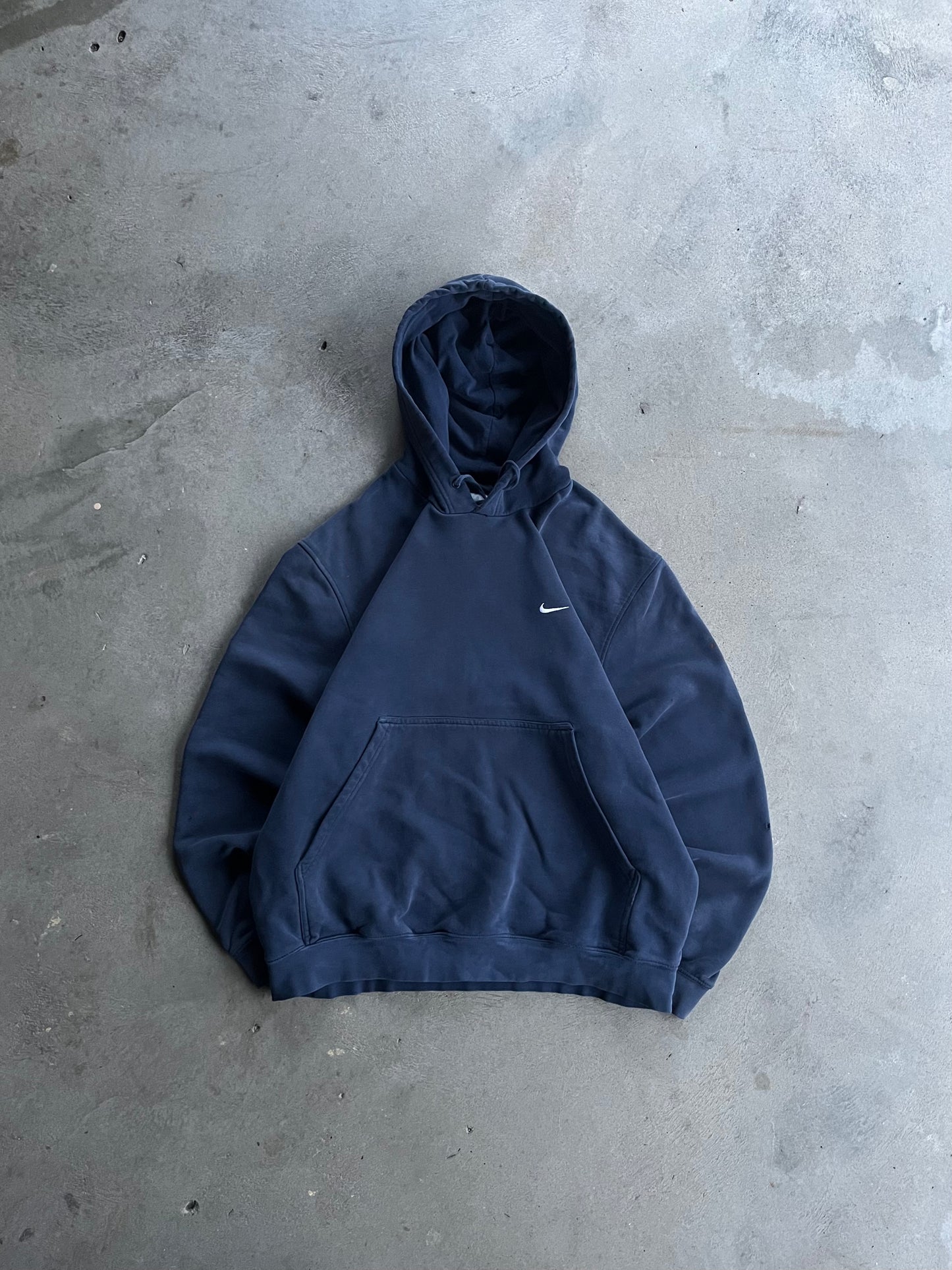 Vintage Nike Swoosh Embroidered Logo Hoodie - L