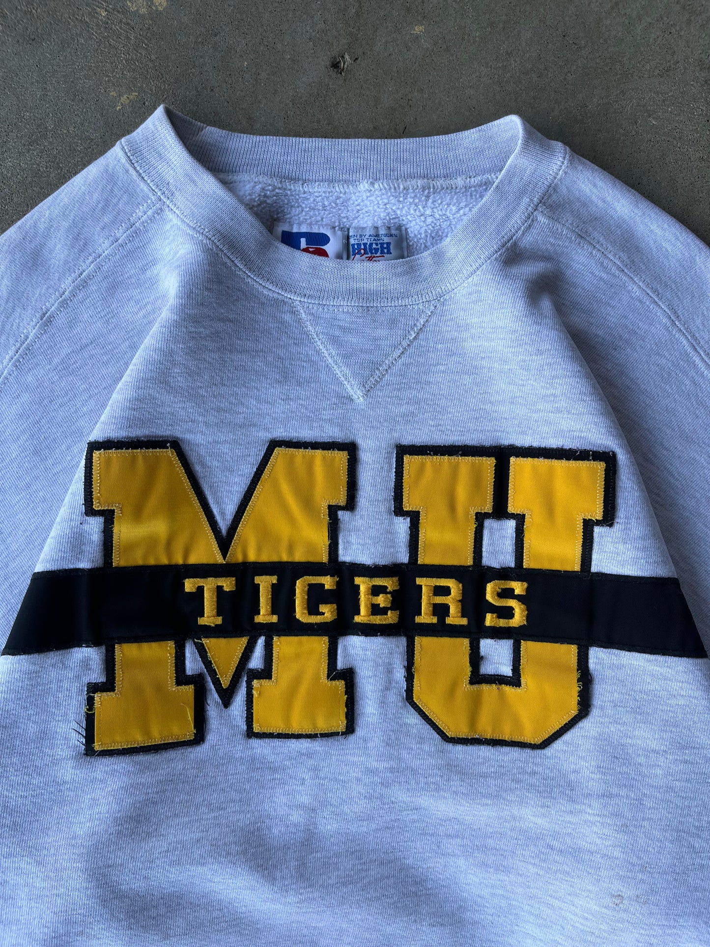 Vintage Russell Athletic University of Missouri Crewneck Sweatshirt - XL
