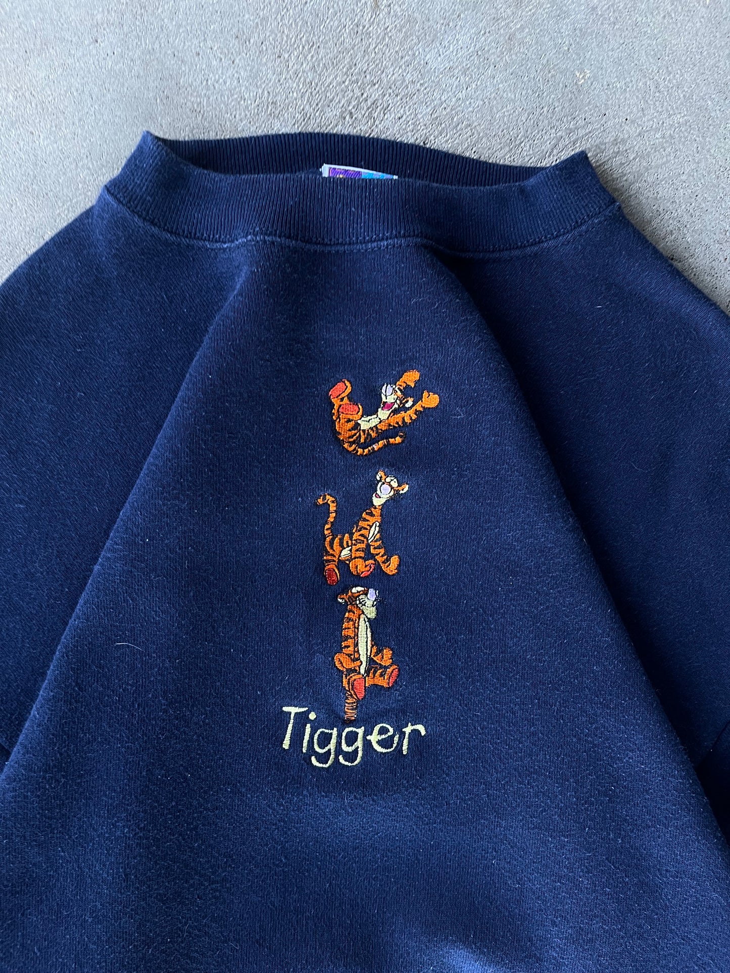 Vintage Winnie The Pooh Tigger Crewneck Sweatshirt - L