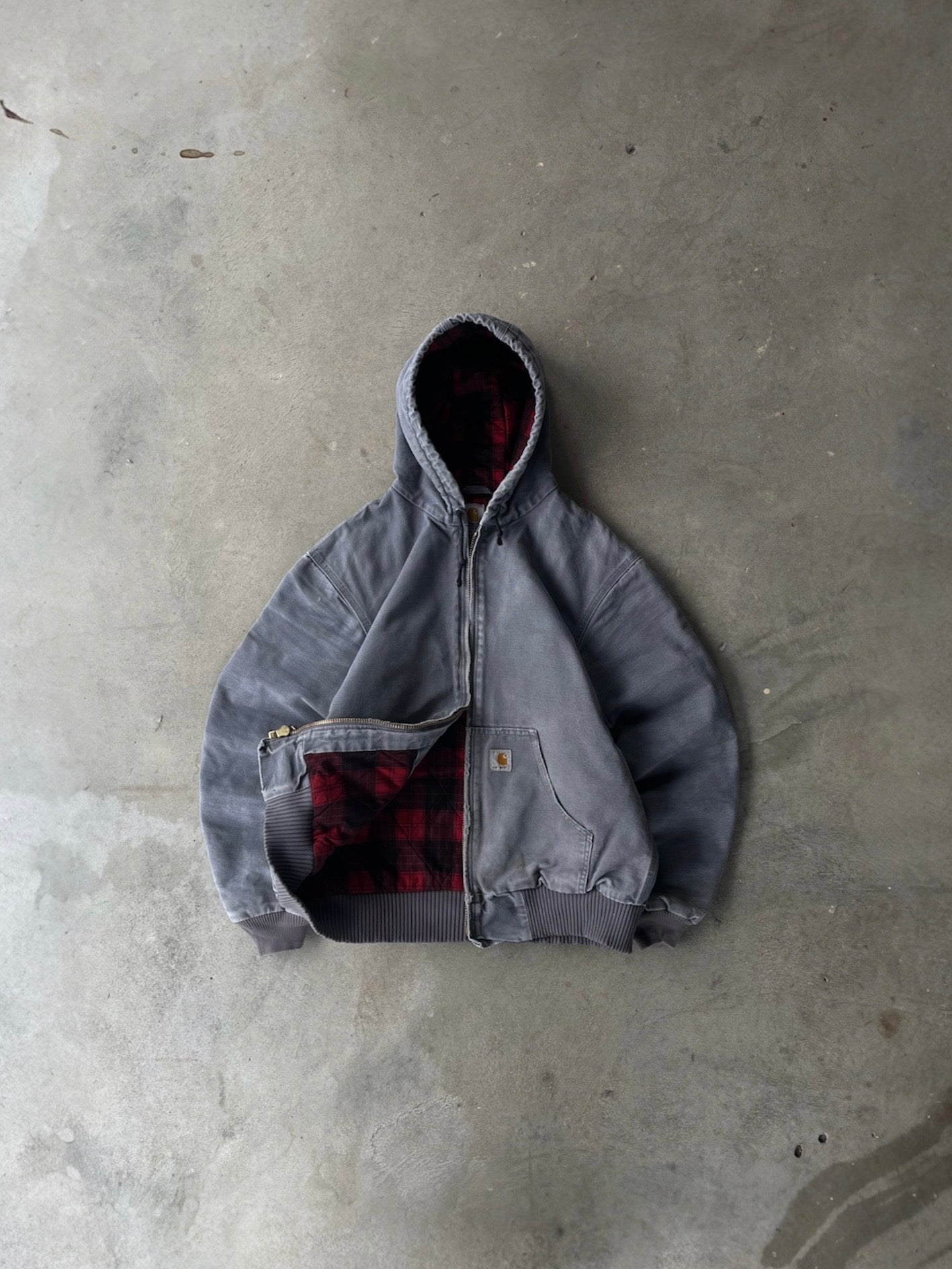 Vintage Distressed Grey Carhartt Jacket Red Plaid Lining - M